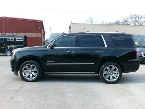 Onyx Black 2017 GMC Yukon Denali