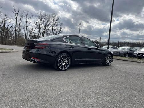 2025 Genesis G70 2.5T RWD