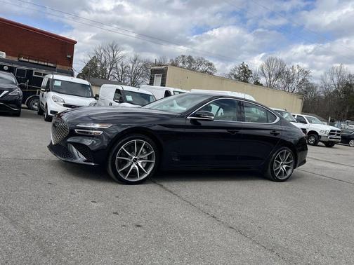 2025 Genesis G70 2.5T RWD