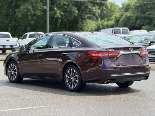 Burgundy 2016 Toyota Avalon