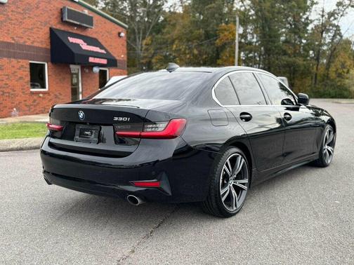 2019 BMW 330 330i