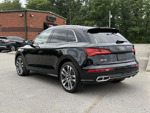 Mythos Black Metallic 2018 Audi SQ5 3.0T Prestige