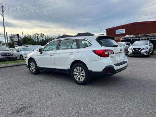 2019 Subaru Outback 2.5i