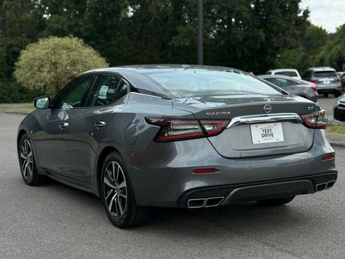 2023 Nissan Maxima SV Xtronic CVT