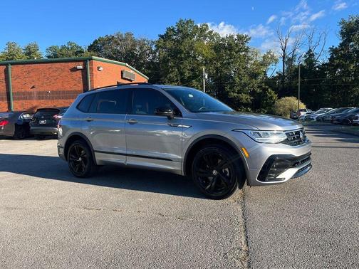 2023 Volkswagen Tiguan 2.0T SE R-Line Black 4MOTION