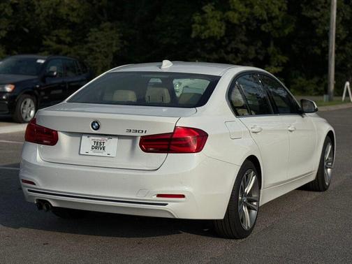 2018 BMW 330 330i