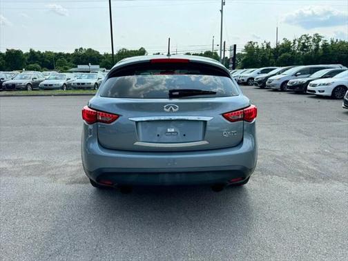 2017 INFINITI QX70 Base