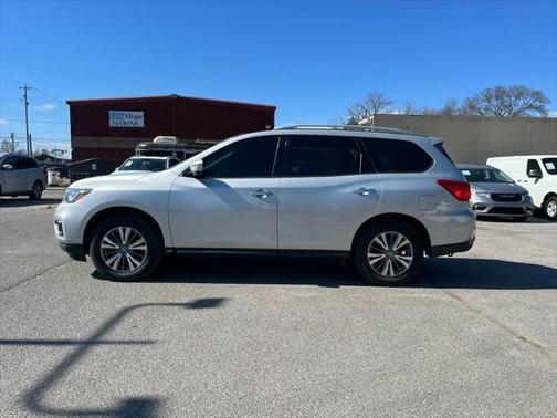 2019 Nissan Pathfinder SL