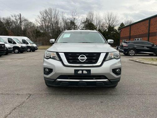 2019 Nissan Pathfinder SL