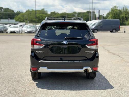 Crystal Black Silica 2020 Subaru Forester Touring