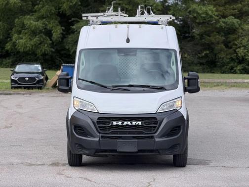 Bright White Clearcoat 2023 RAM ProMaster 2500 High Roof