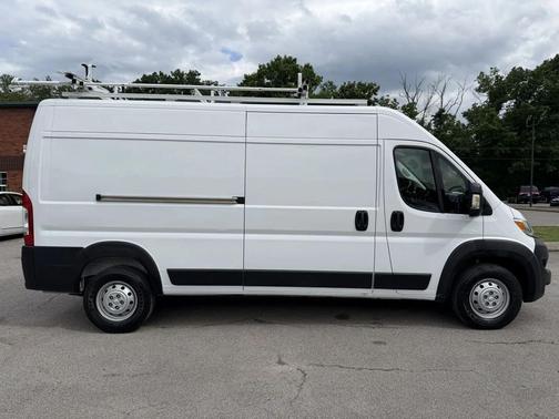 Bright White Clearcoat 2023 RAM ProMaster 2500 High Roof