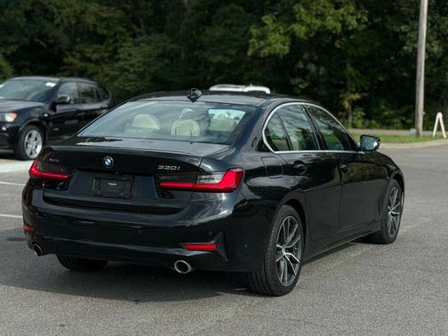 2021 BMW 330 xDrive