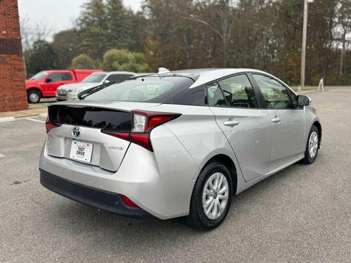 2022 Toyota Prius 