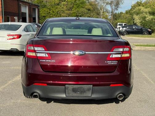 2019 Ford Taurus Limited