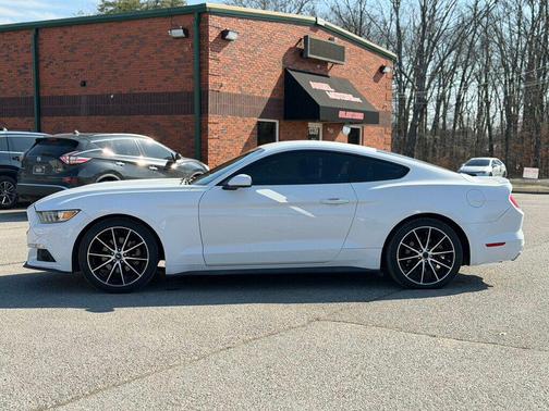 2015 Ford Mustang V6