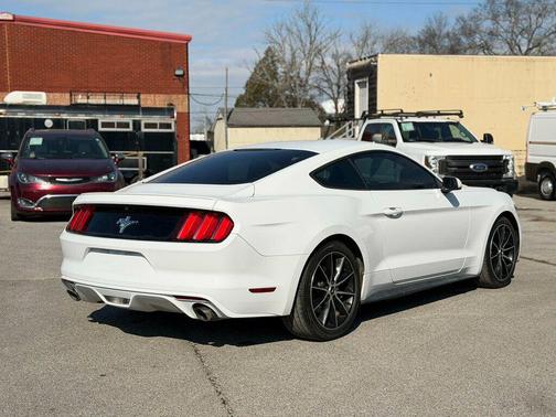 2015 Ford Mustang V6