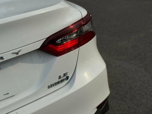 2022 Toyota Camry LE