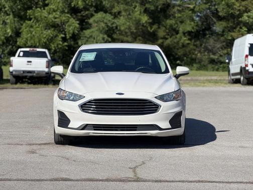 White Platinum Metallic Tri-Coat 2020 Ford Fusion SE