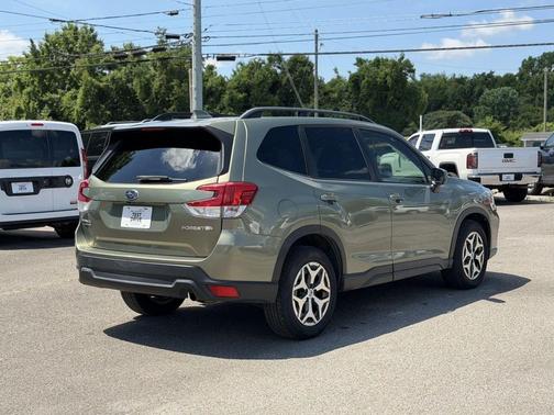 Jasper Green Metallic 2019 Subaru Forester Premium