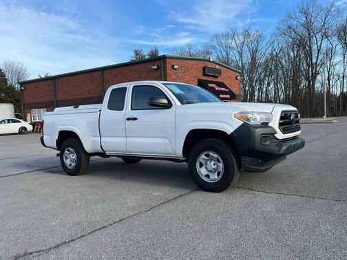 2019 Toyota Tacoma SR
