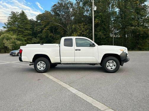 2019 Toyota Tacoma SR
