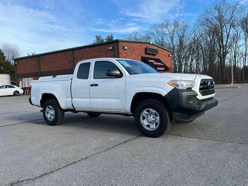 2019 Toyota Tacoma SR