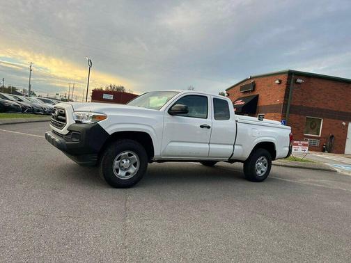 2019 Toyota Tacoma SR