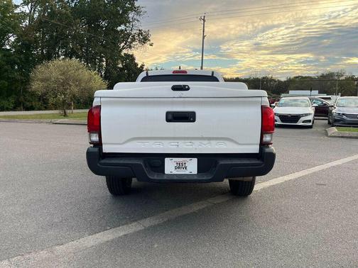 2019 Toyota Tacoma SR