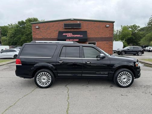 2017 Lincoln Navigator L Reserve