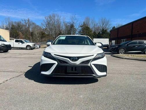 Ice Cap 2023 Toyota Camry SE