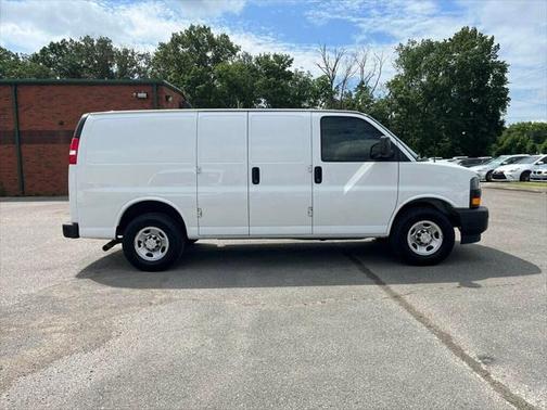 2020 Chevrolet Express 2500 RWD 2500 Regular Wheelbase WT