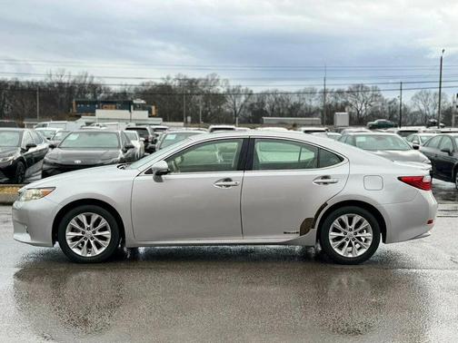 2015 Lexus ES 300h Base