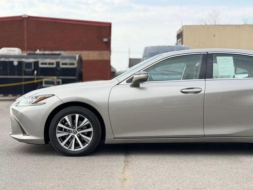 2019 Lexus ES 350 Base