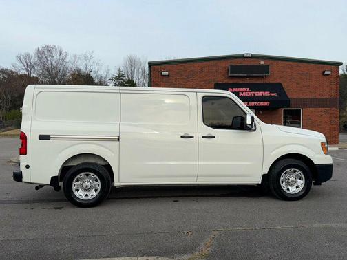 2021 Nissan NV Cargo NV3500 HD S V8