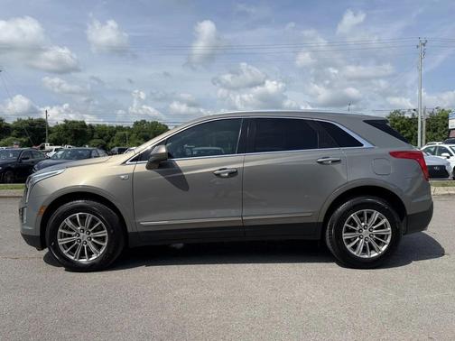 Bronze Dune Metallic 2017 Cadillac XT5 Luxury