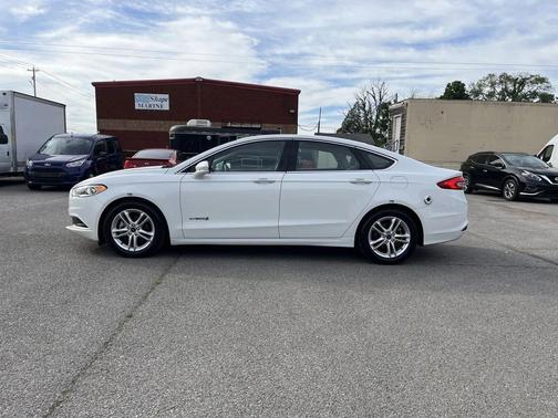 2018 Ford Fusion Hybrid SE