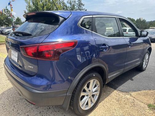 Caspian Blue 2018 Nissan Rogue Sport S