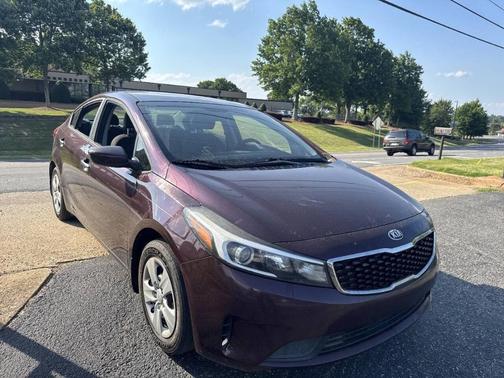 Red 2018 Kia Forte LX