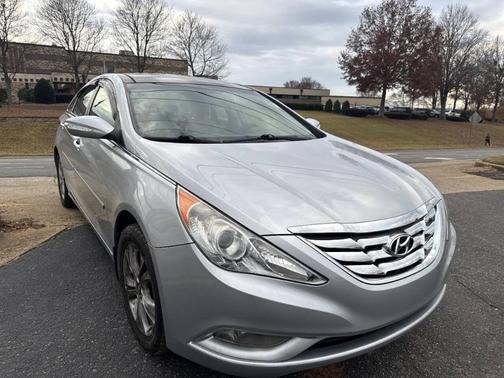 2013 Hyundai SONATA Limited