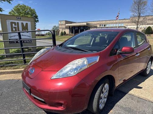 Cayenne Red 2013 Nissan Leaf S