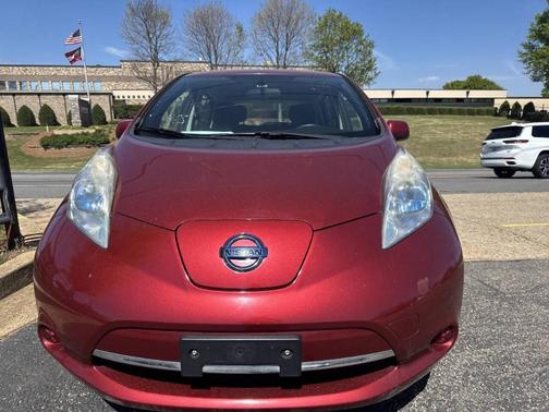 Cayenne Red 2013 Nissan Leaf S