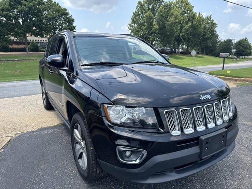 Black 2016 Jeep Compass Latitude