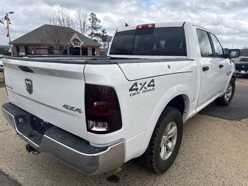 White 2014 RAM 1500 SLT