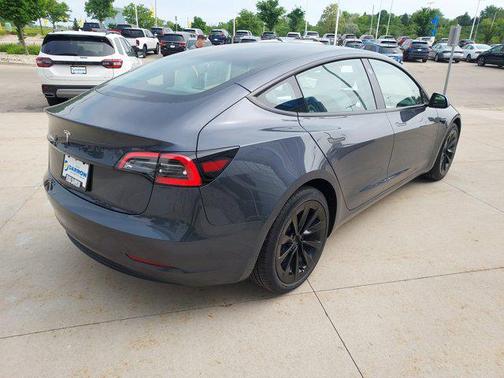 2023 Tesla Model 3 Standard Range