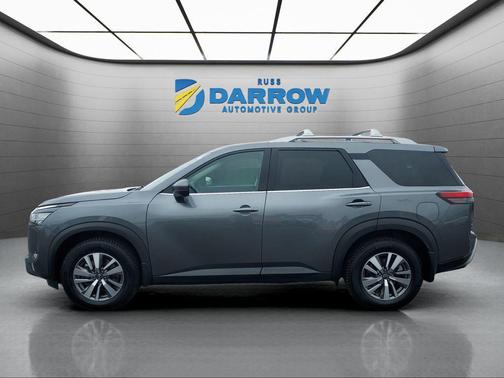 2023 Nissan Pathfinder SL 4WD