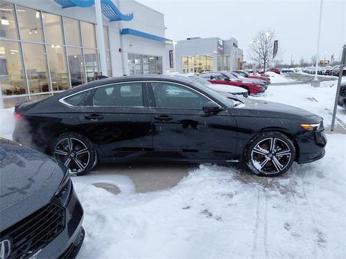 2025 Honda Accord Hybrid Sport