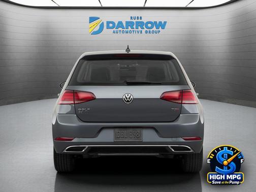 Platinum Gray Metallic 2018 Volkswagen Golf TSI SE
