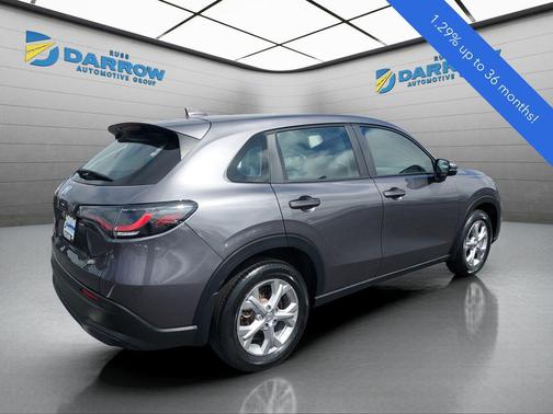 Modern Steel Metallic 2024 Honda HR-V LX