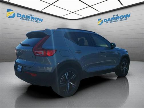 2024 Volvo XC40 B5 Core